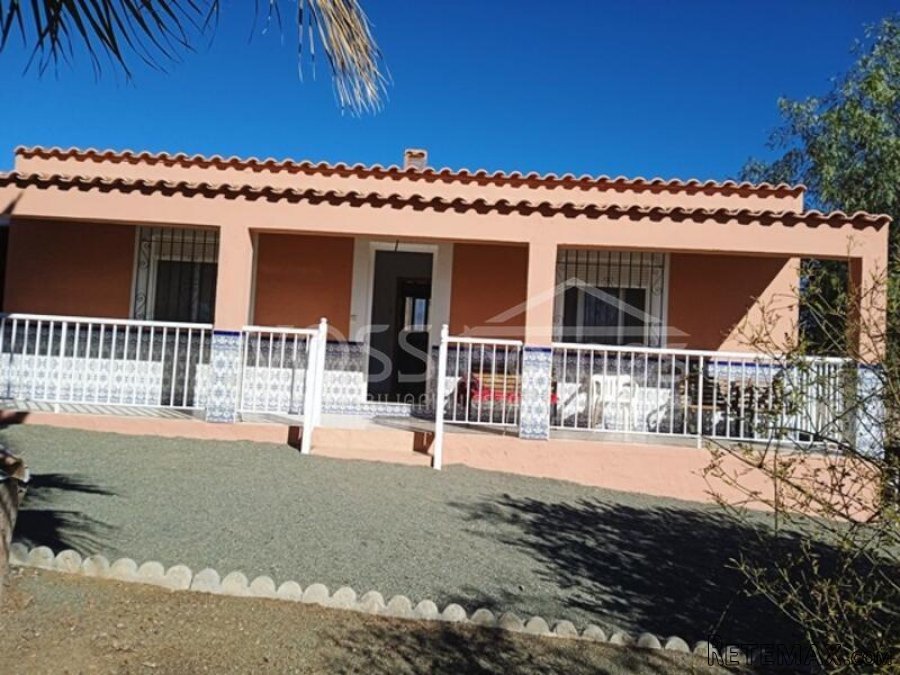 REDUCED - Very attractive, traditionally Spanish Detached.. - 12