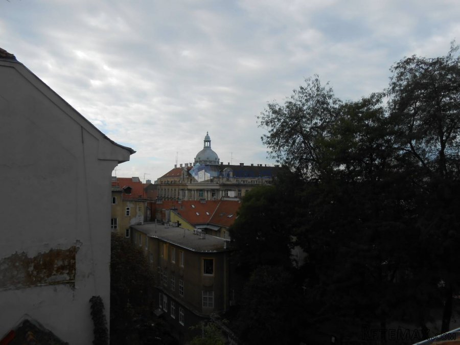 Zagreb, uži centar, Tomićeva, pogled na Gornji i Donji grad - 12