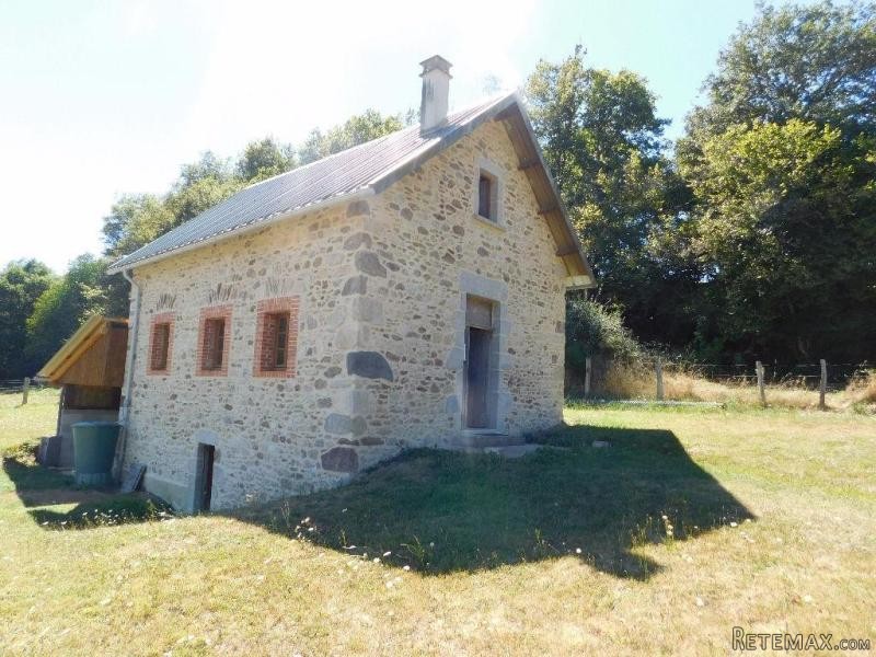 2 Bedroom Stone House For Sale