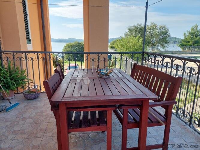 Sibenik grad - prekrasan stan na top lokaciji - 3