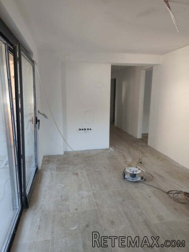 Trosoban stan Cazin centar 82.80 m2 - 15