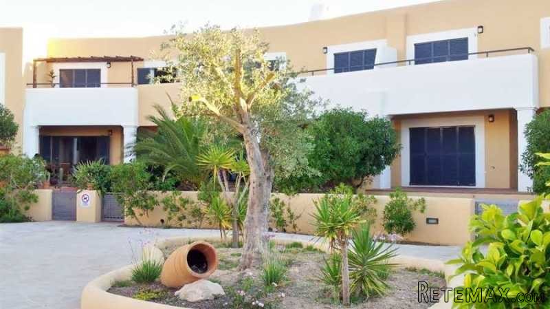 Apartment in a 1st sea line complex.. - 2