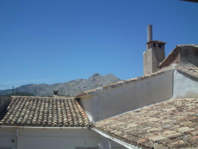 Beautiful, fully reformed, four bedroom..