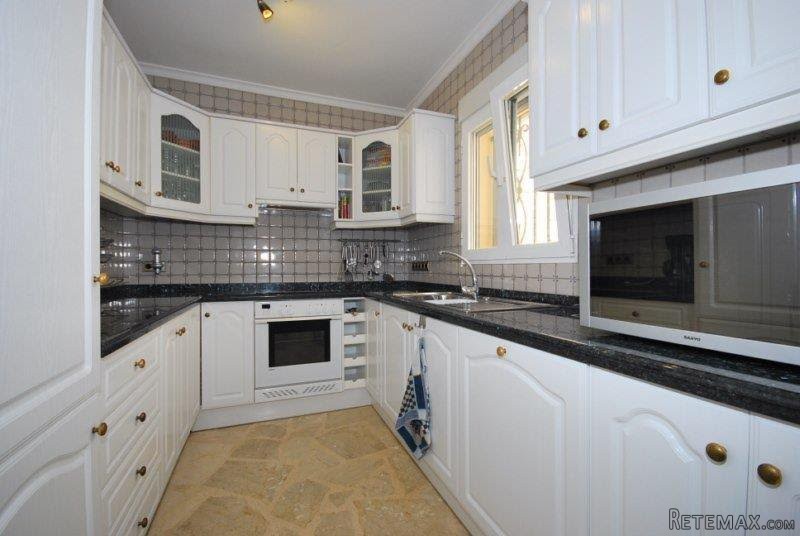 Beautiful large 5 bedroom villa with.. - 2
