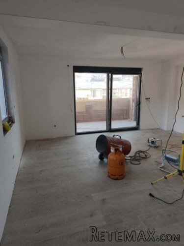 Trosoban stan Cazin centar 82.80 m2 - 20