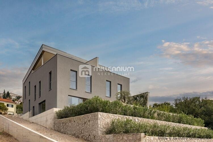 Kostrena, 198m2, dvoetažni stan 4-sobni s dnevnim - 2
