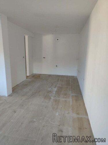 Trosoban stan Cazin centar 82.80 m2 - 23