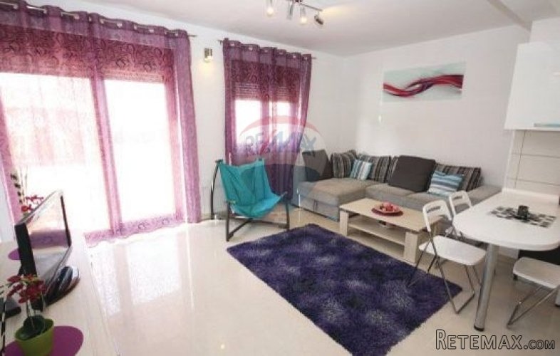 IZVRSNI APARTMAN S VLASTITIM BAZENOM - 3