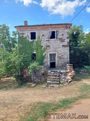 Prodaja imanja s dvije kuće, Oprtalj!