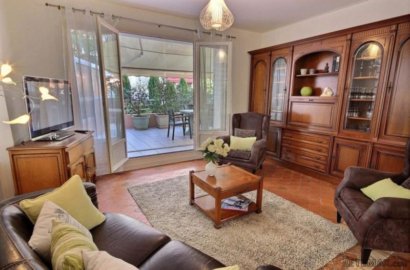 Sale House - Cannes - 2
