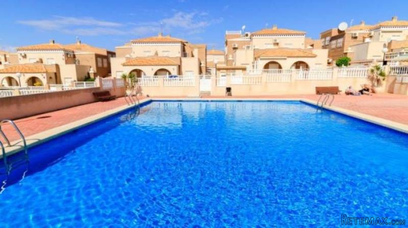 2 Bedroom 2 Bathroom Townhouse In..