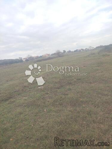 Građevinsko zemljište na mirnoj lokaciji - 2