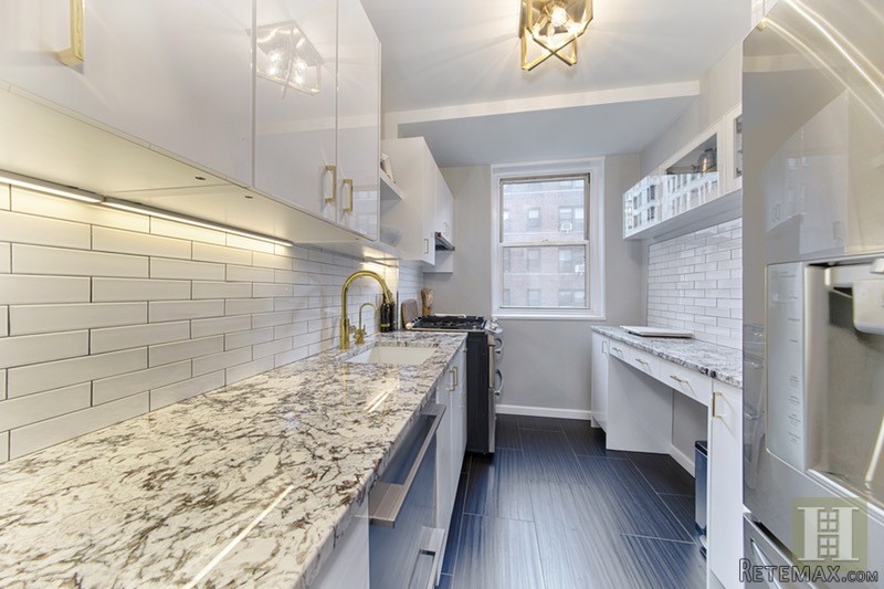 2 bedroom Apartment For Sale: 63 EAST.. - 2