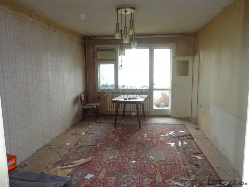 Apartment in the top center of Rousse