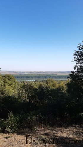 Prodajem plac u Indjiji - 2