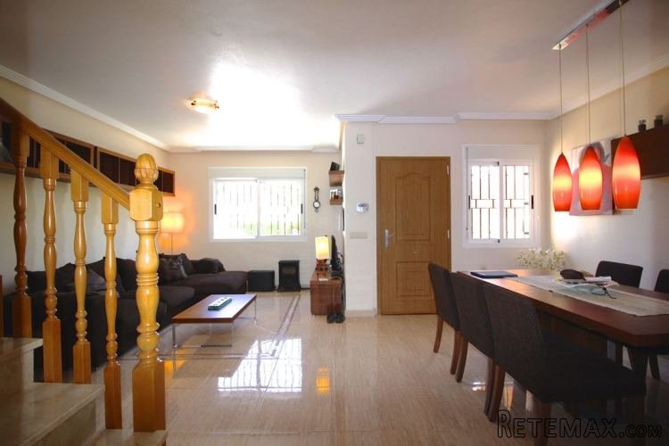 This 3 bedroom 2 bathroom terraced house with an.. - 2