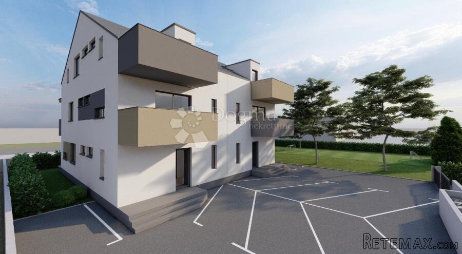 ZEMLJIŠTE SA PROJEKTOM I GRAĐEVINSKOM DOZVOLOM - 3