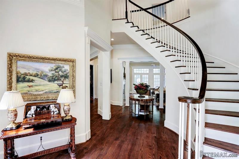 4 bedroom House For Sale: 6353.. - 2