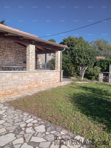 Blizina grada Umaga. Prodaje se duplex kuća, 123.65 m2 na..