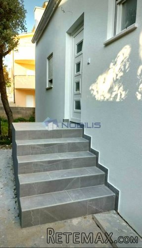Otok Pag, (Mandre) kuća 120 m2, novogradnja - 2