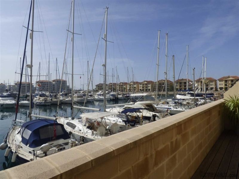 3 bed apartment in The Sails