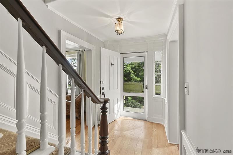 4 bedroom House For Sale: 45 Hunts.. - 2