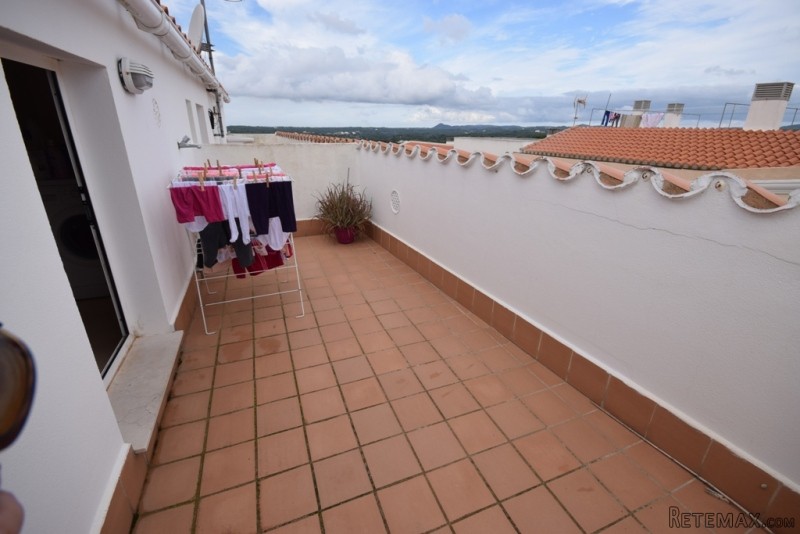 3 Bedrooms Apartment For Sale - 2