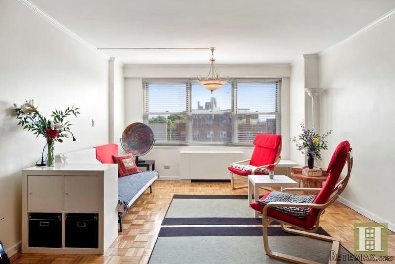 1 bedroom Apartment For Sale: 111 -20..