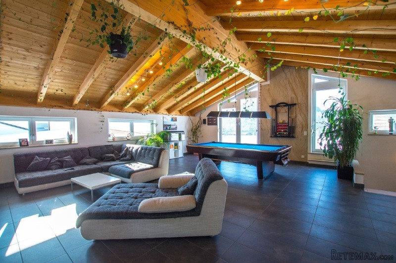 Your Freedom! Beautiful Family House..