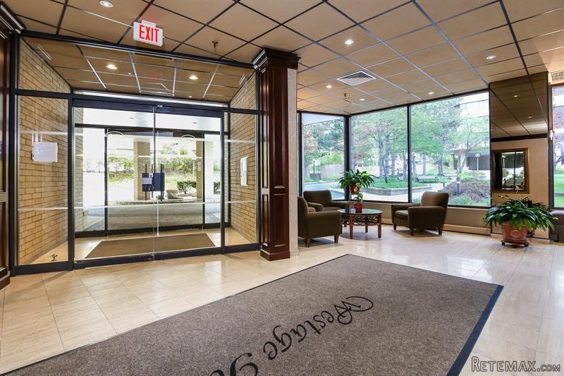 2 bedroom House For Sale: 25 Rockledge.. - 2