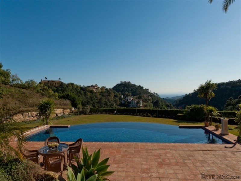 5 Bedroom Rustic And Classical Villa.. - 2