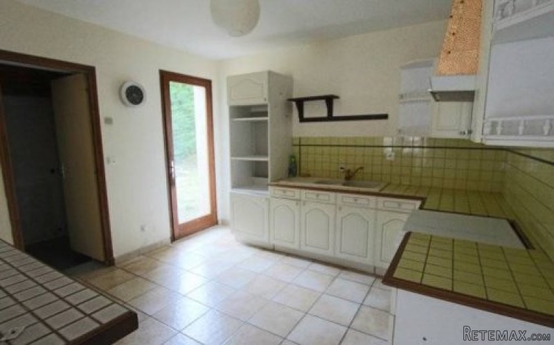3 Bedroom Bungalow With Garden And.. - 2