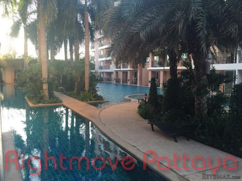 1 Bedroom Condo for sale in Jomtien -..