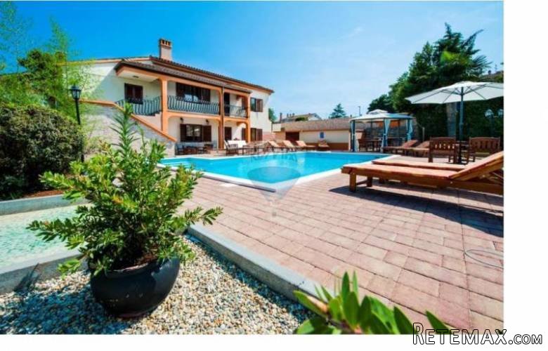 ISTRA , ROVINJ: KRASNA VILA S APARTMANIMA - 4