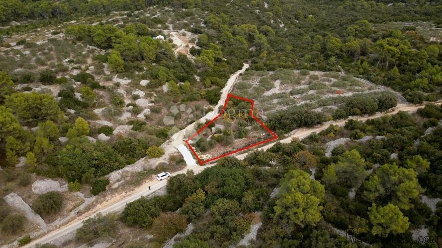 Poljoprivredno zemljište 1482 m2 - Grohote, Šolta - 2