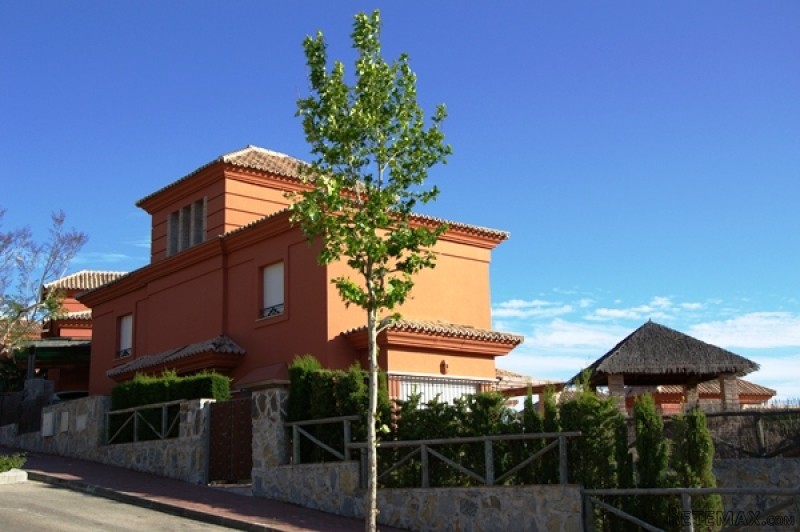 3 Bedrooms - Villa - Malaga - For Sale