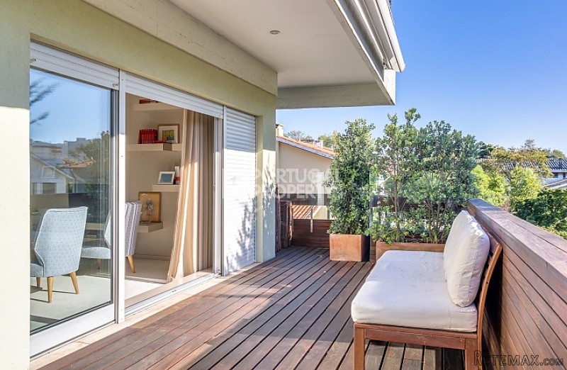 Stunning 3 Bedroom Apartment in..