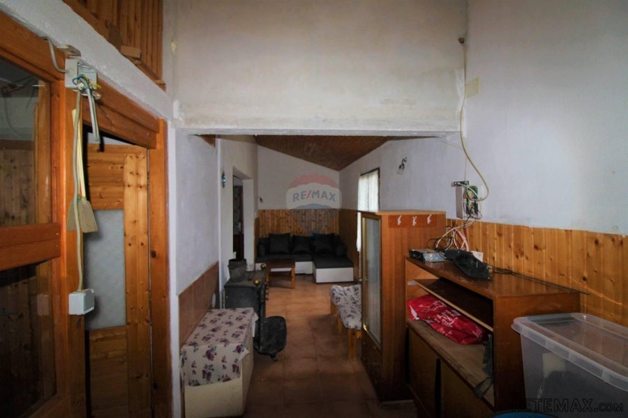 Rovinj,kuća 70m2 na velikoj okućnici-6500m2-za investiciju - 4