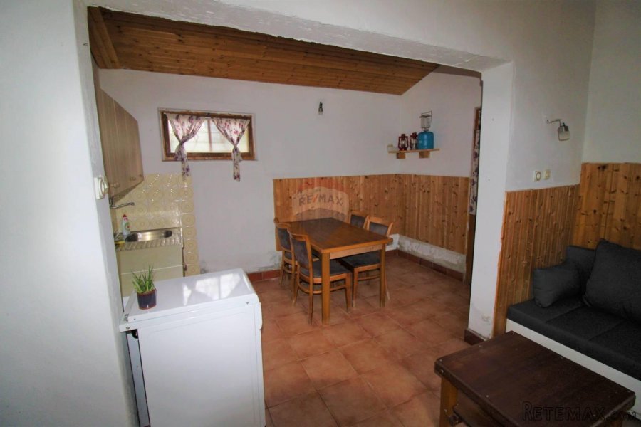 Rovinj,kuća 70m2 na velikoj okućnici-6500m2-za investiciju - 5