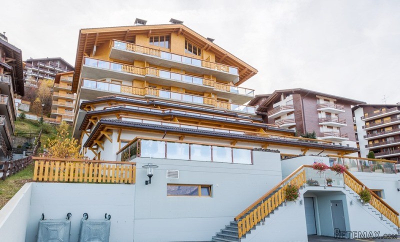 Beautiful large and bright 3 bedroom..