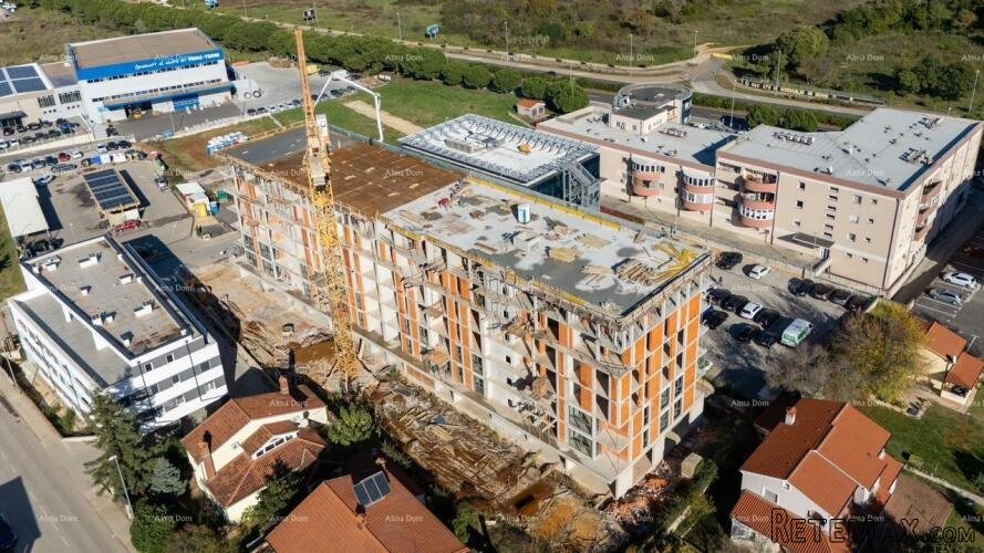 Pula! Višestambena, moderna zgrada s liftom, blizu centra...