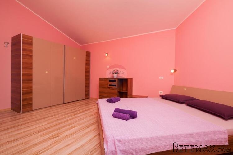 Istra,Banjole,apartmanska kuća sa velikim dodatnim potencija - 8
