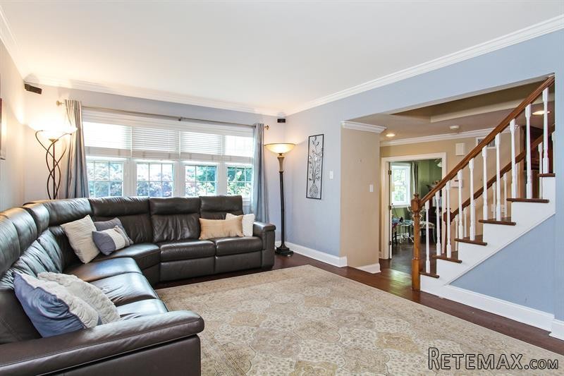 3 bedroom House For Sale: 15 Garit Lane.. - 2