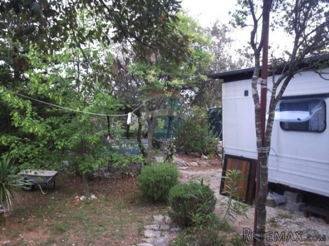 Istra, Kavran,uređeno vikend zemljište s dvije kampice - 2