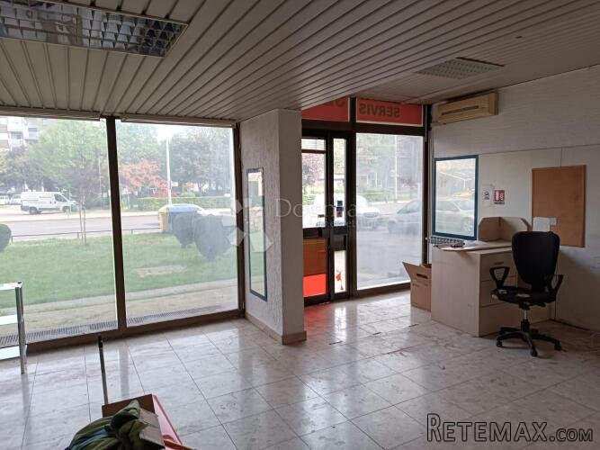 Ulični poslovni prostor Dubrava - 2