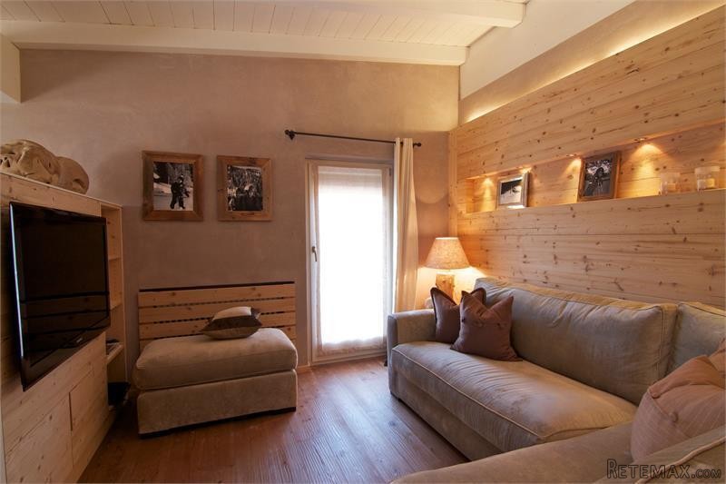2 bedroom Apartment For Sale: Strada.. - 2