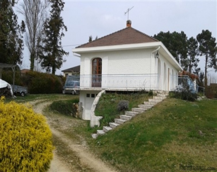 Villa, pool & tennis court with views.. - 2