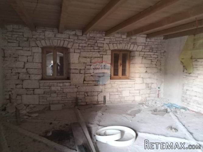 Žminj, započeta adaptacija dviju kuća - 5