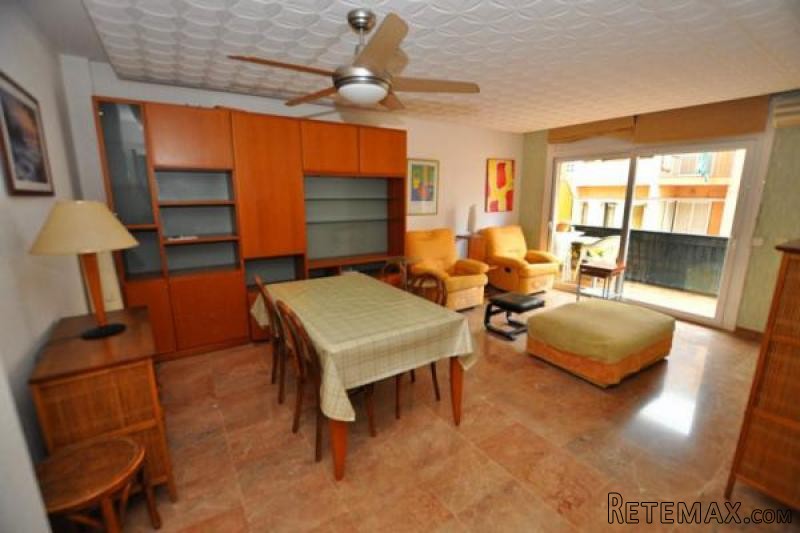ROSES: Beautiful apartment 100m from..