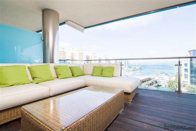 4 bed apartment in Ocean Village